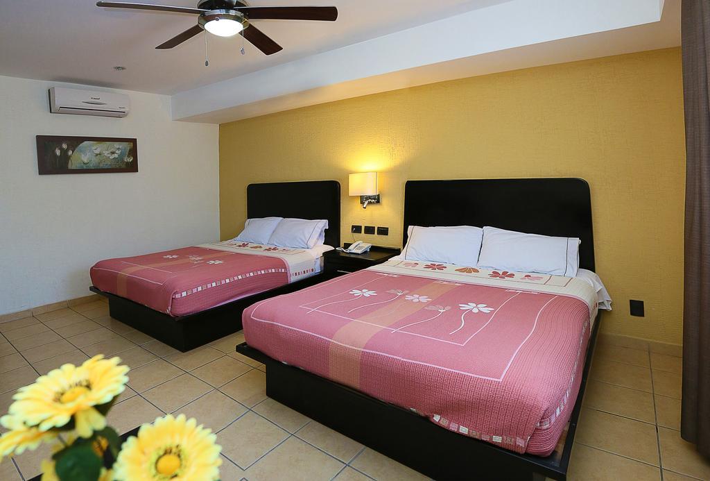 Hotel Victoria Inn San Juan del Río Екстериор снимка