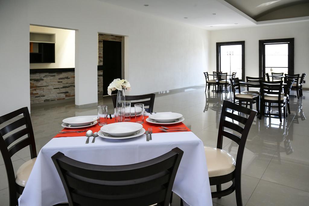 Hotel Victoria Inn San Juan del Río Екстериор снимка